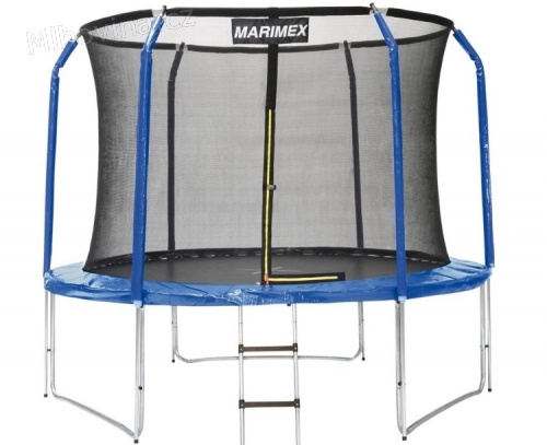 Trampolína s ochrannou sítí