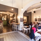 Cukrářka v IF Cafe Ivety Fabešové