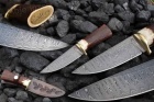 Pevné a zavírací nože z Damascenské oceli